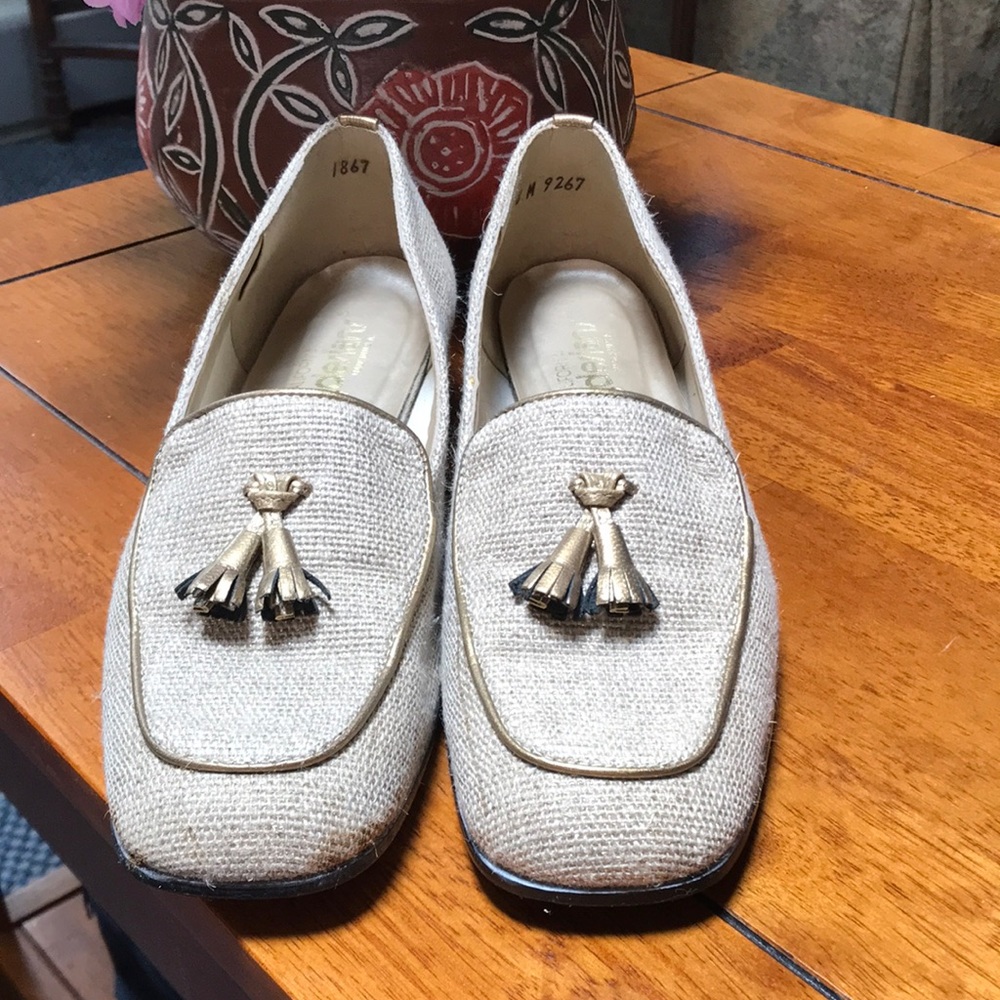 Magedesians Made in U.S.A Tweed Flats